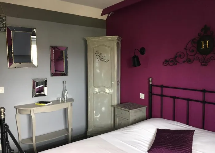 Restaurant La Pecherie - Le Manoir D'a Cote - Les 5 Ruches -logis קורסיי-סור-מר