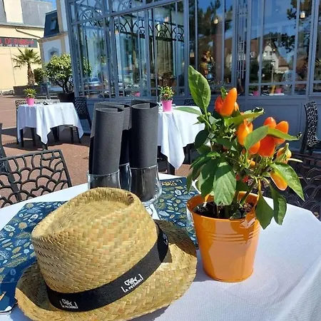 Hotel Restaurant La Pecherie - Le Manoir D'a Cote - Les 5 Ruches -logis 3*