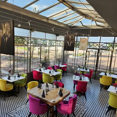 Hotel Restaurant La Pecherie - Le Manoir D'a Cote - Les 5 Ruches -logis Courseulles-sur-Mer