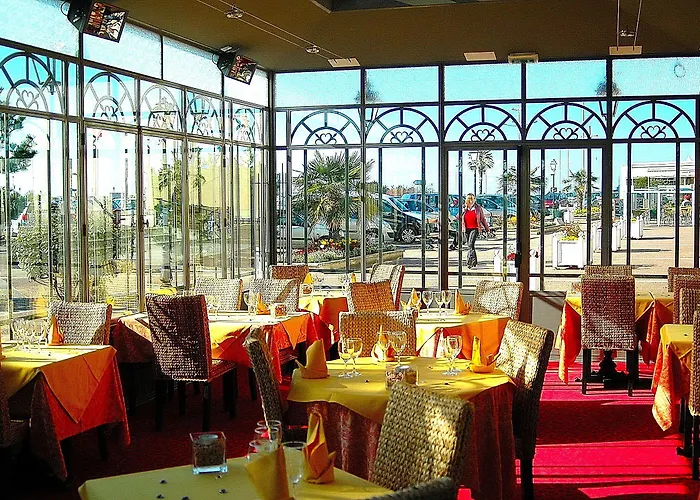 Restaurant La Pecherie - Le Manoir D'a Cote - Les 5 Ruches -logis 3* Courseulles-sur-Mer