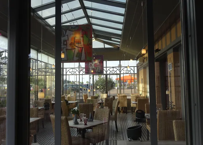 Restaurant La Pecherie - Le Manoir D'a Cote - Les 5 Ruches -logis Hotel Courseulles-sur-Mer