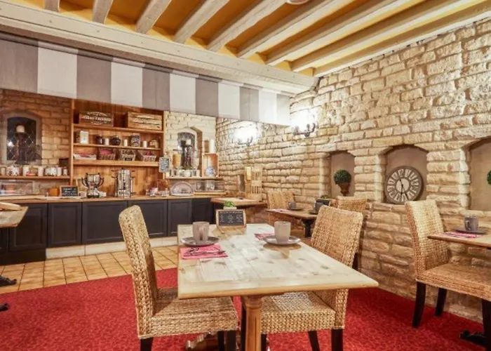 Restaurant La Pecherie - Le Manoir D'a Cote - Les 5 Ruches -logis Hotel Courseulles-sur-Mer